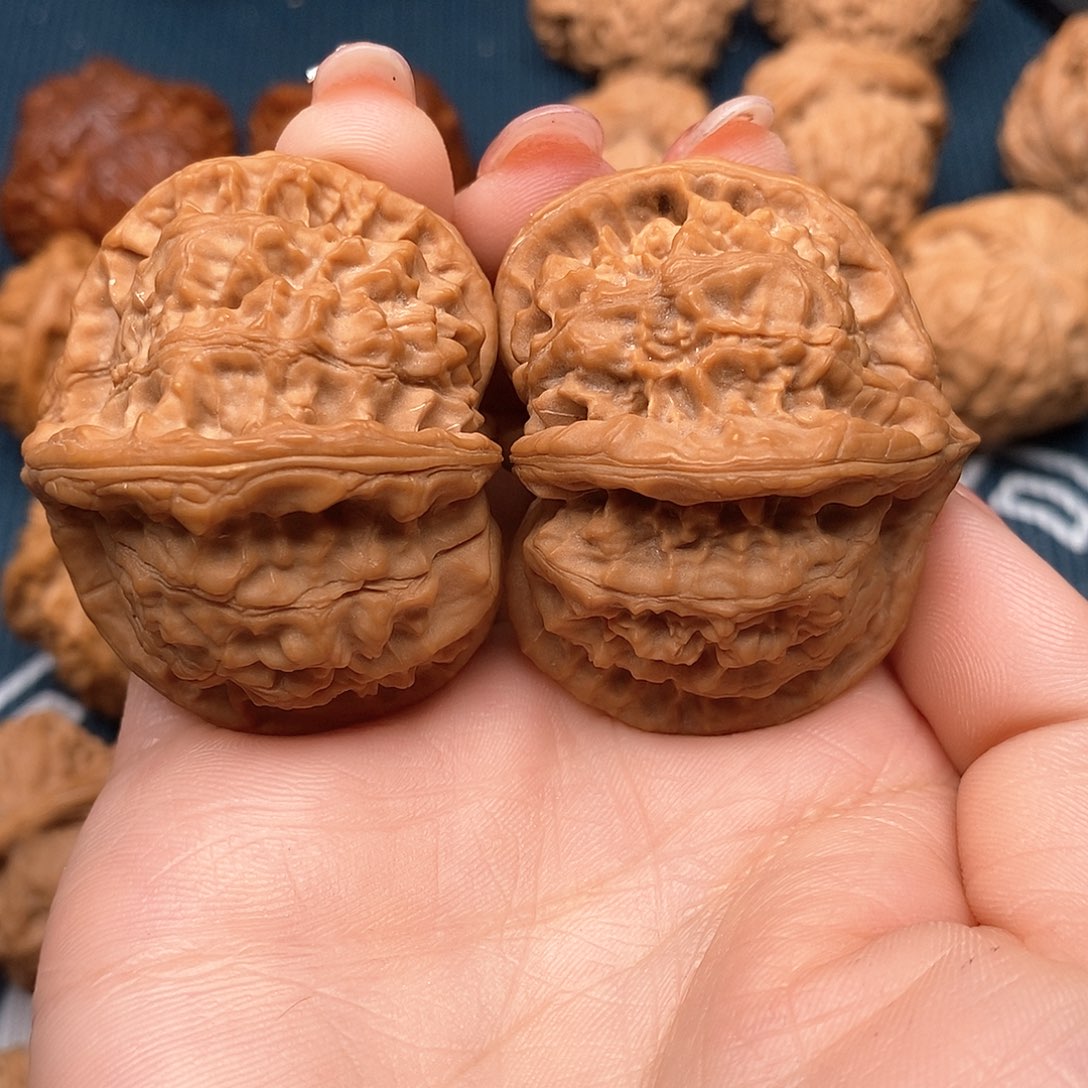 文玩核桃吊坠思**身玉玺