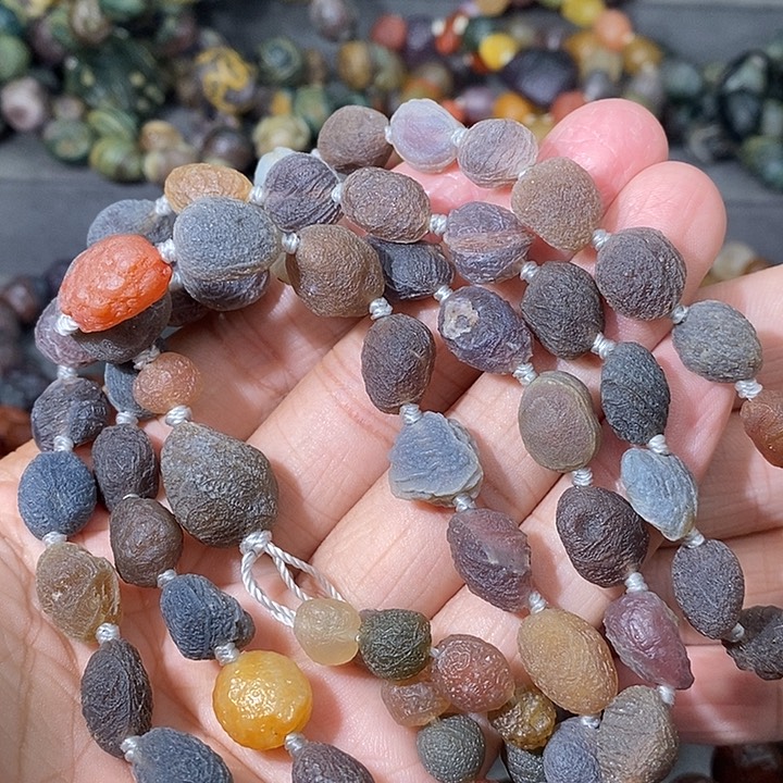 未镶嵌玛瑙/玉髓珠宝奇石