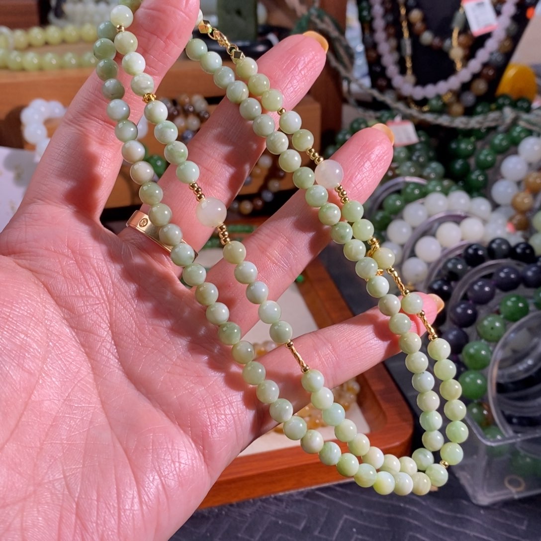 和田玉未镶嵌手链