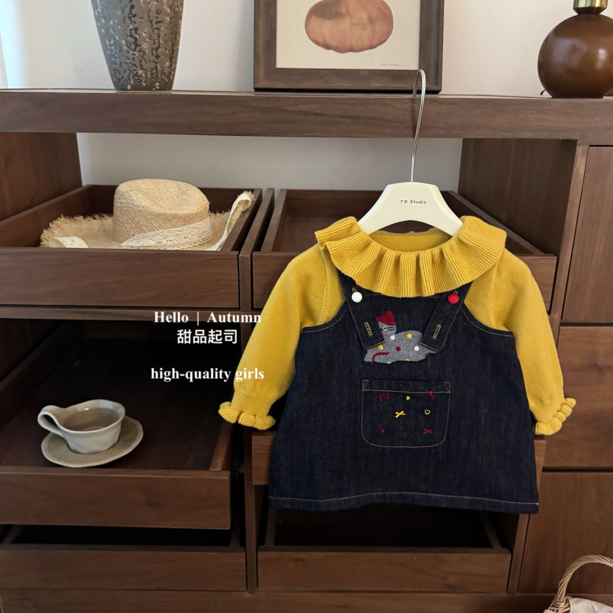 【甜品起司】原创！女宝宝甜美荷叶娃娃领毛衣可爱牛仔背带裙套装