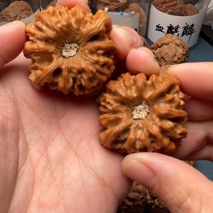 w***恦吊坠文玩核桃41龙门涧