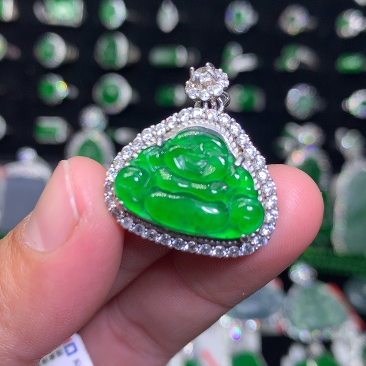 【闪购商品】翡翠颈饰银S925镶嵌天然翡翠