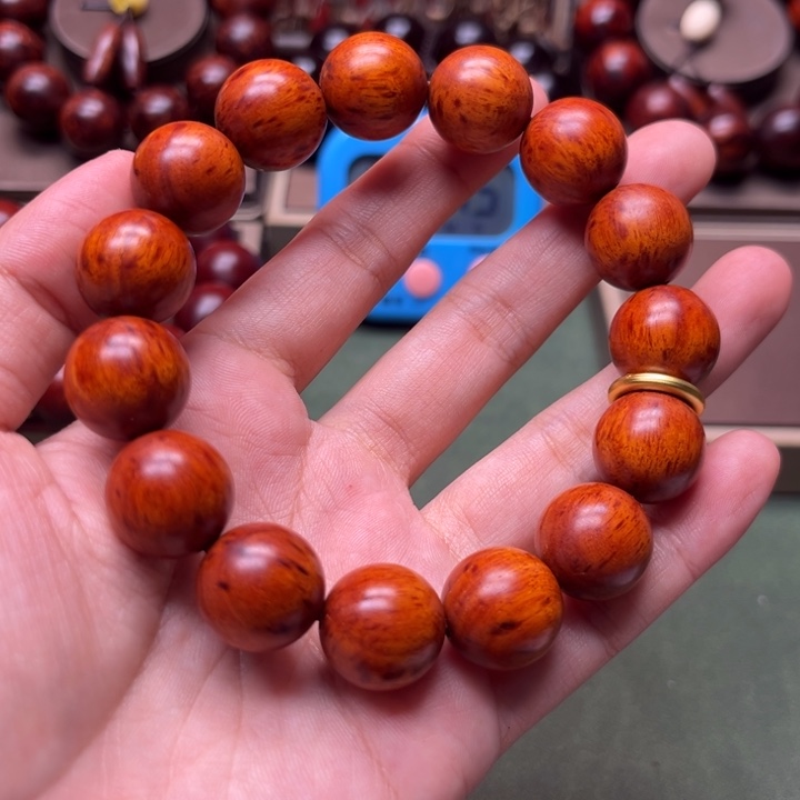 顺***水木小叶紫檀手工艺