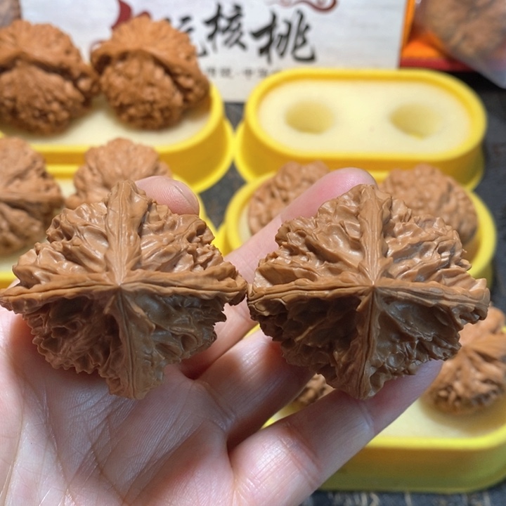 文玩核桃把件四棱 47 43