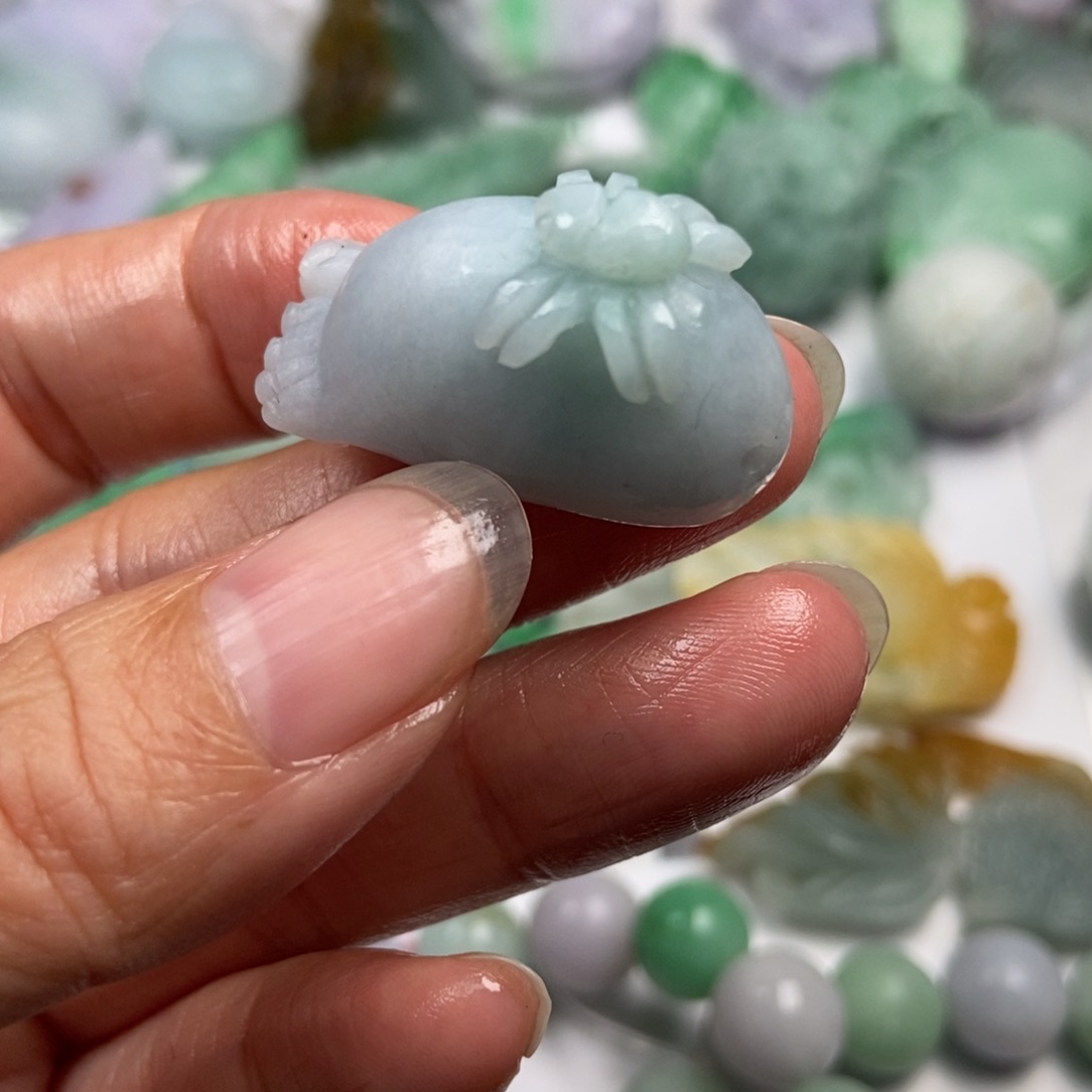 定制翡翠未镶嵌翡翠