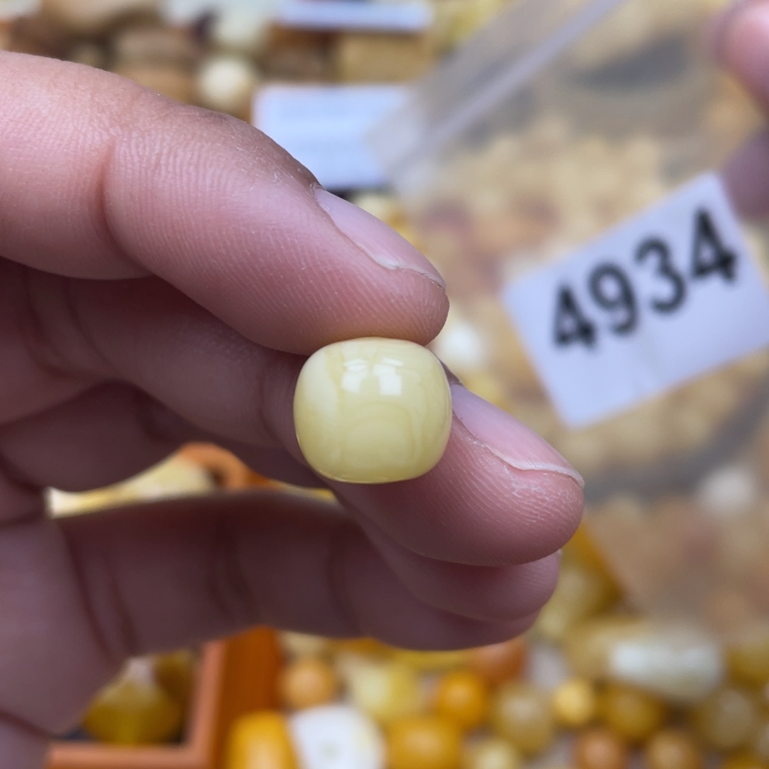 蜜蜡珠宝奇石未镶嵌11.6