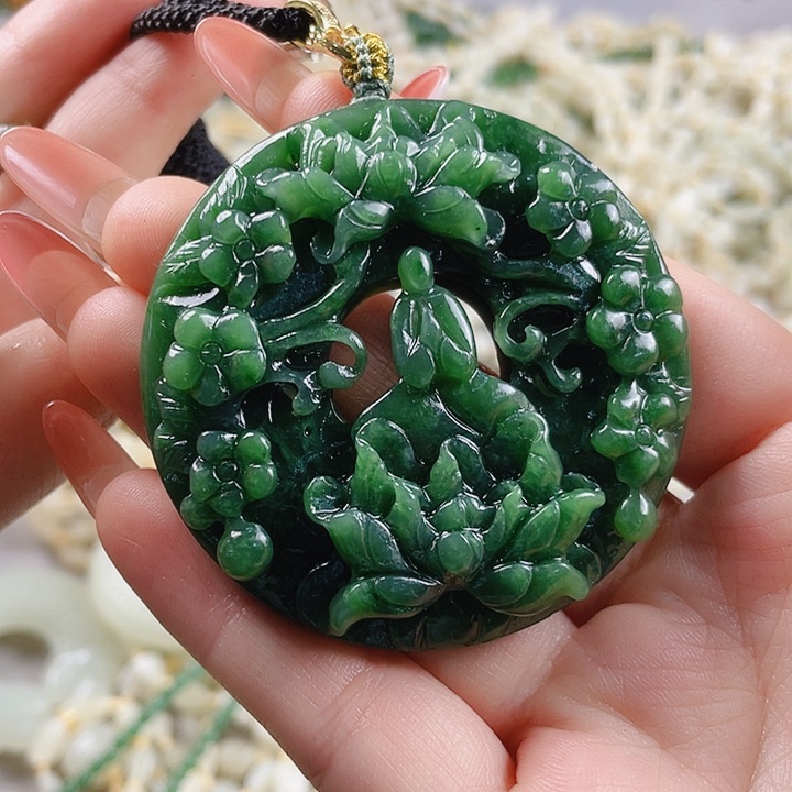 未镶嵌和田玉挂件