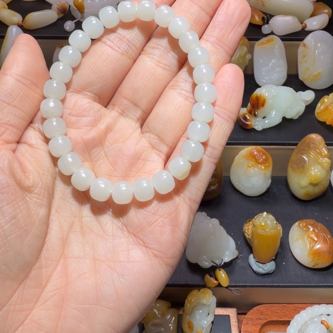 若***曦和田玉未镶嵌手链