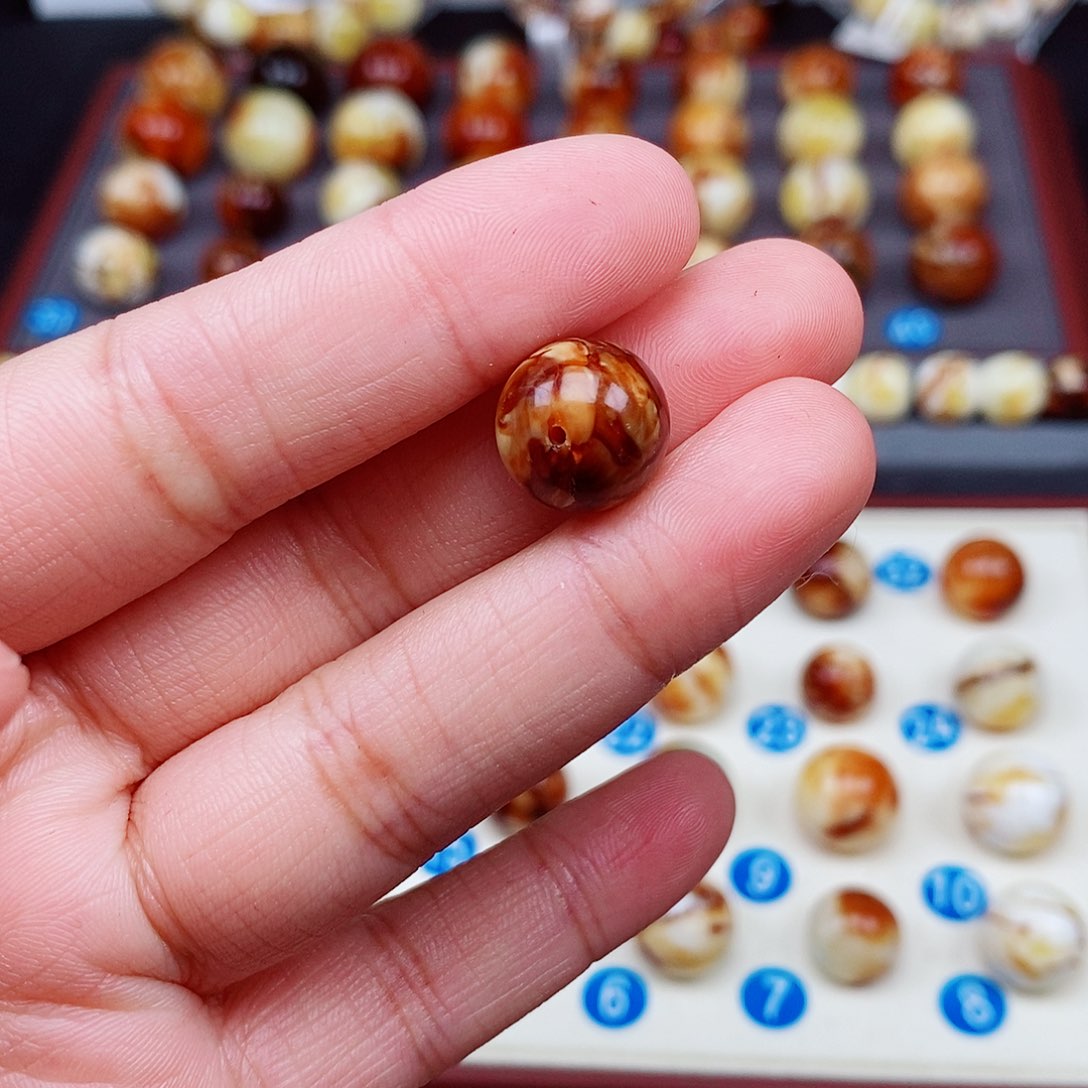 未镶嵌蜜蜡裸石1*.蜜蜡