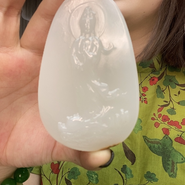 志***达和田玉未镶嵌颈饰