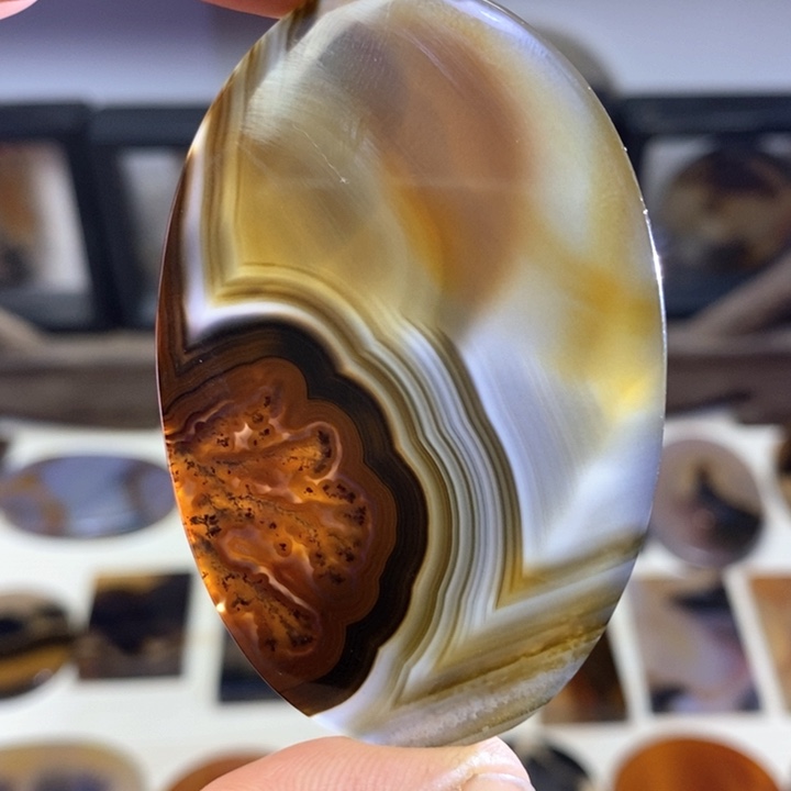 玛瑙/玉髓颈饰未镶嵌