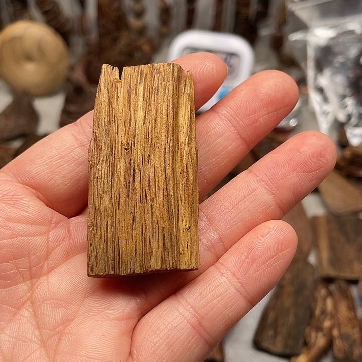 沉香碎屑沉香柬埔寨