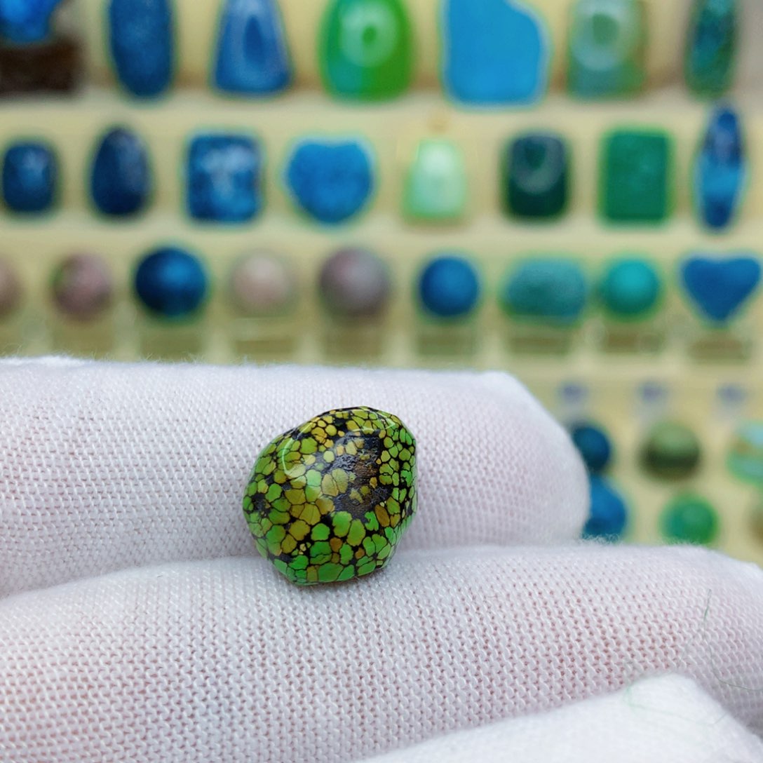 绿松石绿松石未镶嵌