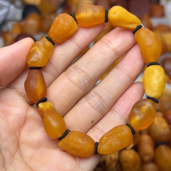 琥珀未镶嵌裸石天然蜜蜡