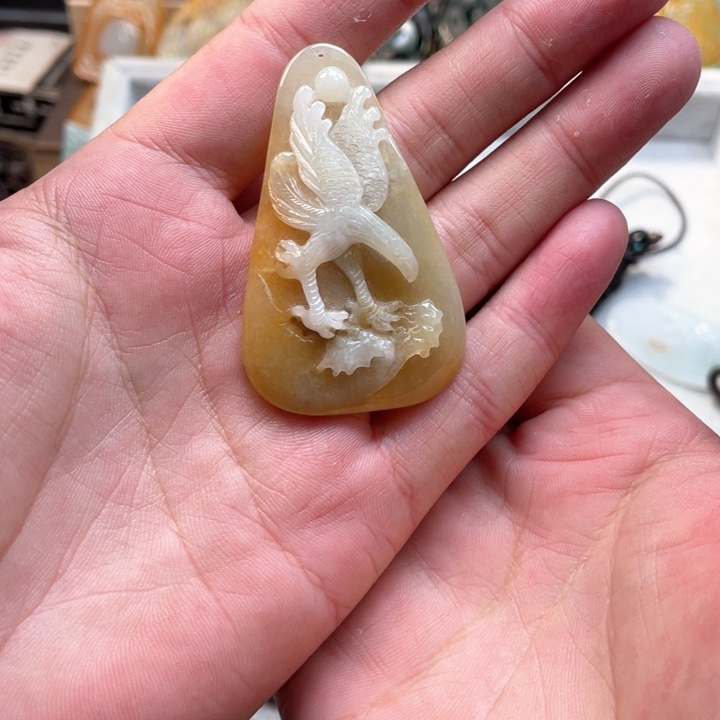 翡翠颈饰未镶嵌黎*大鹏