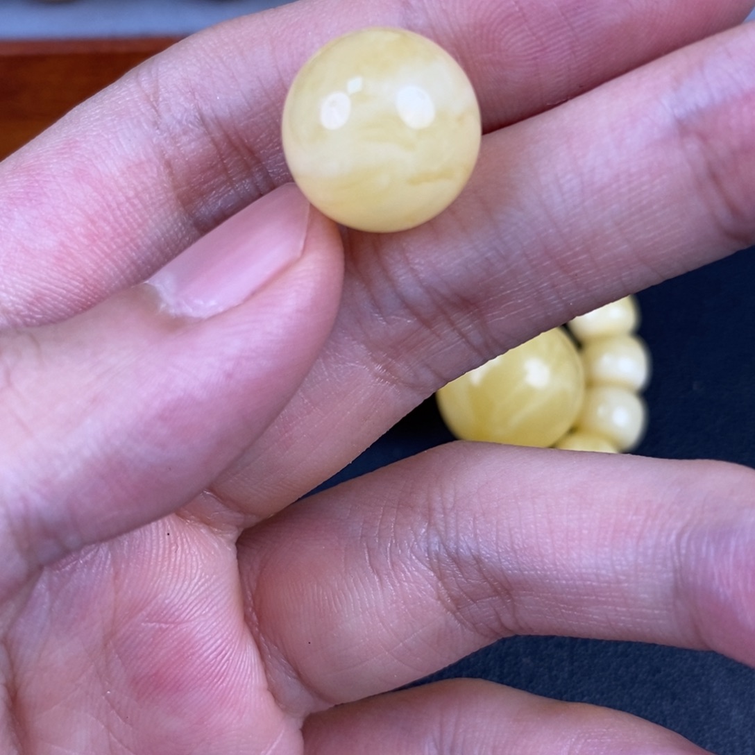 琥珀未镶嵌裸石24