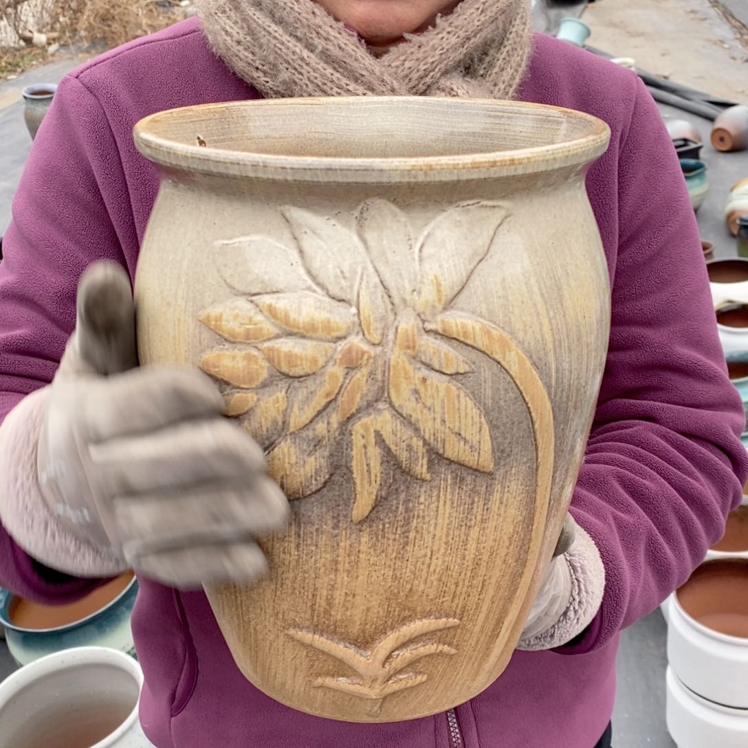 红陶口20高25～～～