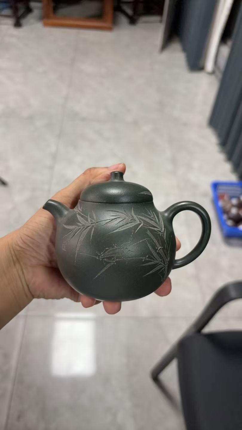 【珽仓破价】乳鼎 华曌制 青段140cc 家用紫砂壶*P