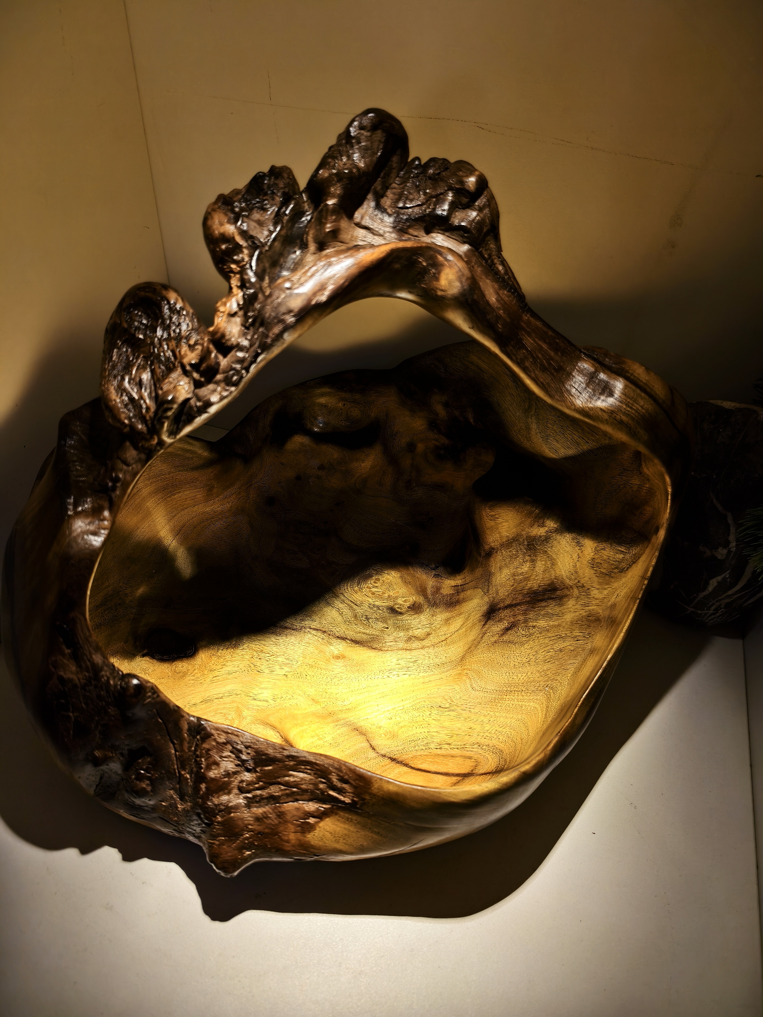 云南黑黄檀根艺  花篮