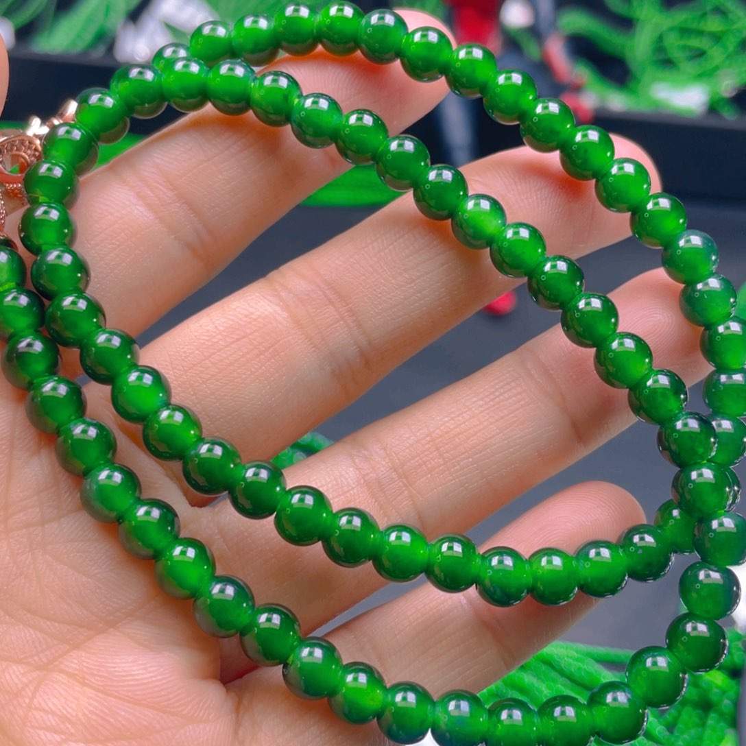 翡翠颈饰未镶嵌，1