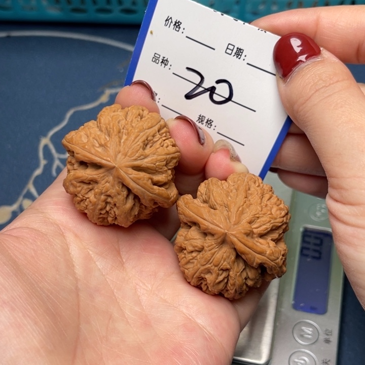 文玩核桃把件粗筋39
