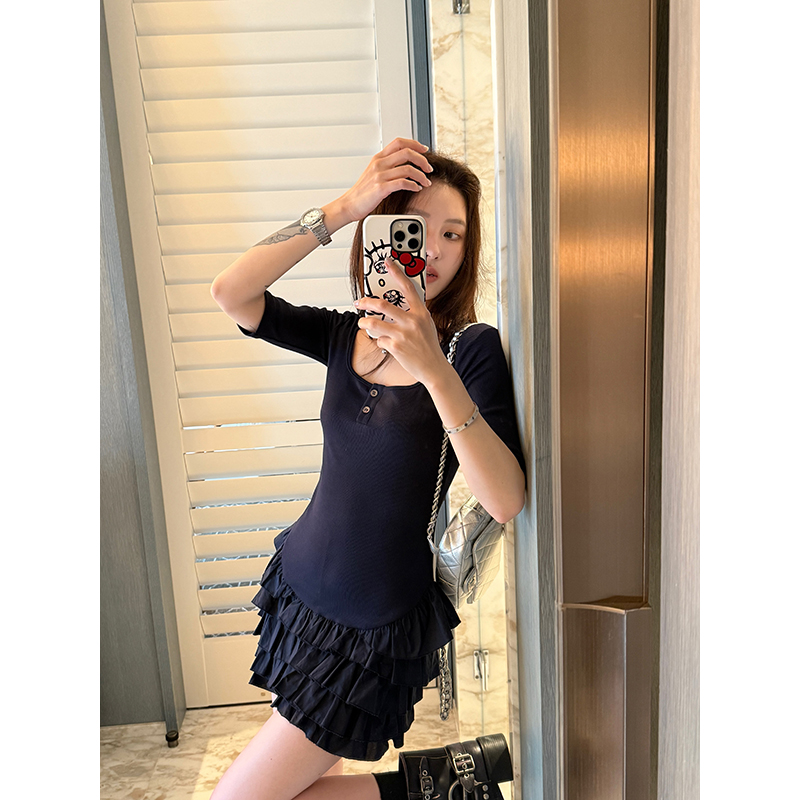 宁司方领拼接收腰连衣裙女夏季韩系修身显瘦短款蛋糕裙0566