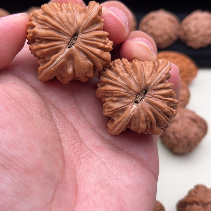 張***珹核桃四座楼文玩核桃