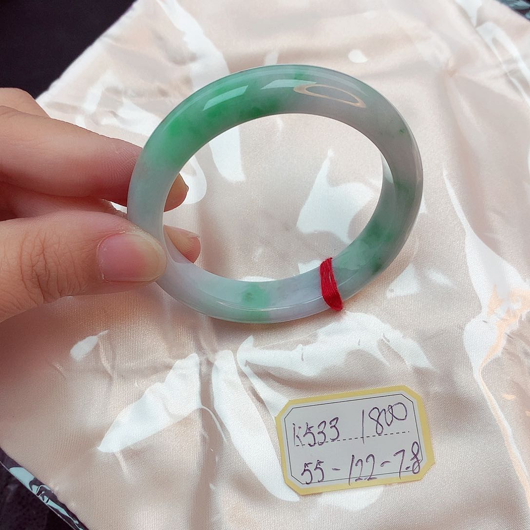 翡翠未镶嵌手镯缅甸翡翠