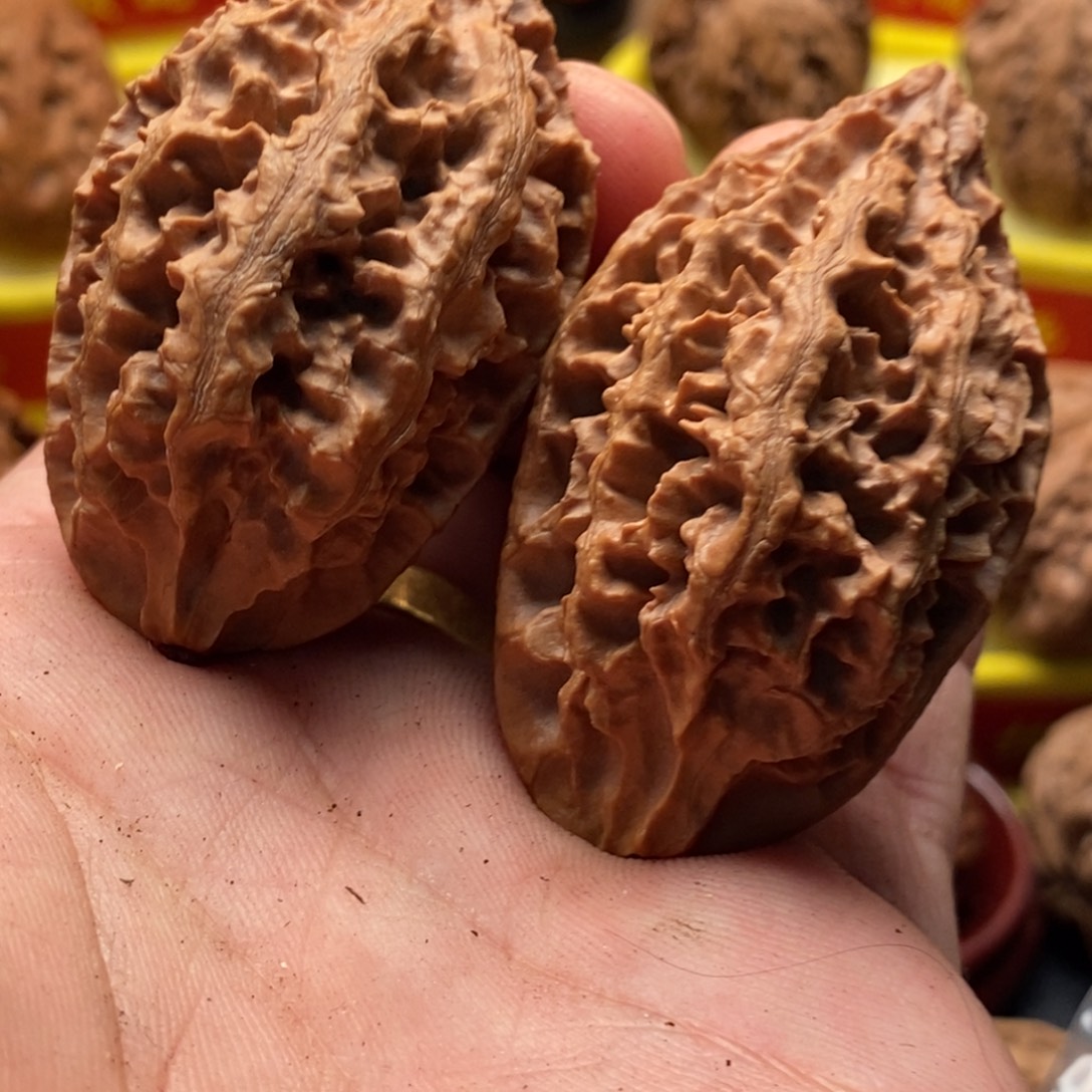 文玩核桃吊坠楸子85