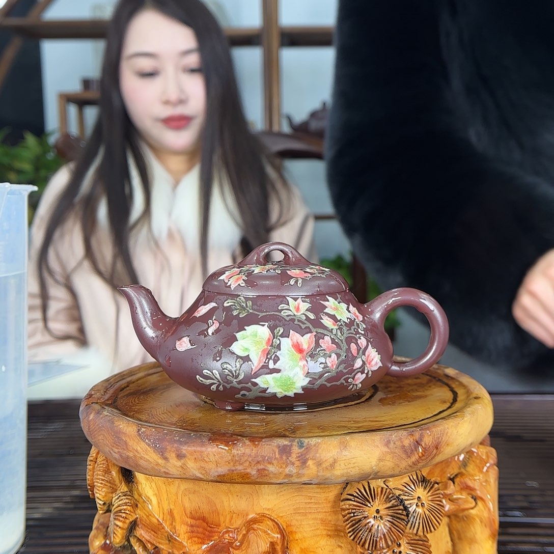 紫砂茶壶倪新安老师。