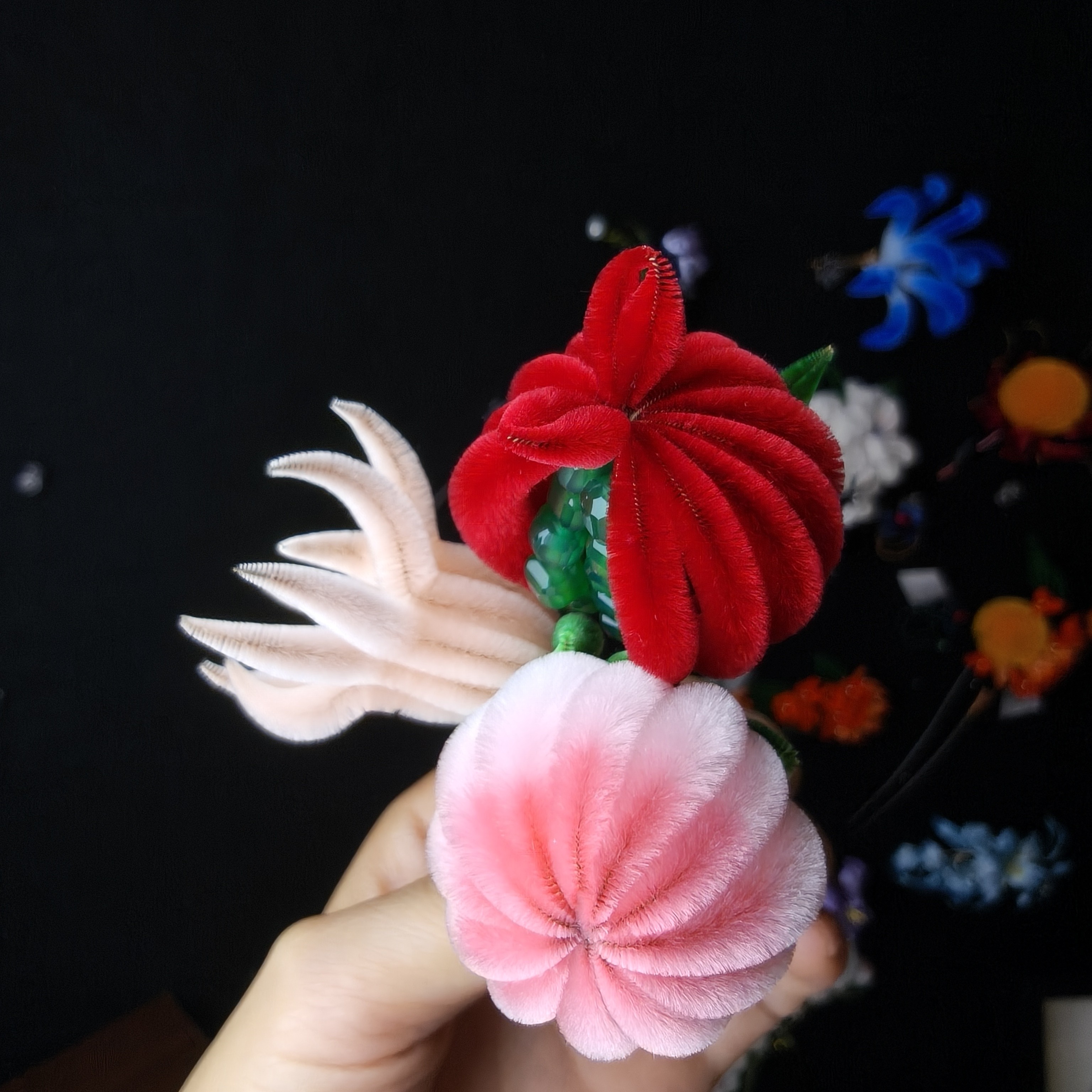 非遗绒花（小三多）百分之百桑蚕丝红色