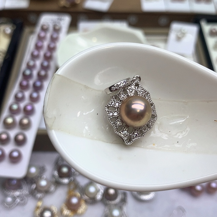 合金淡水珍珠吊坠