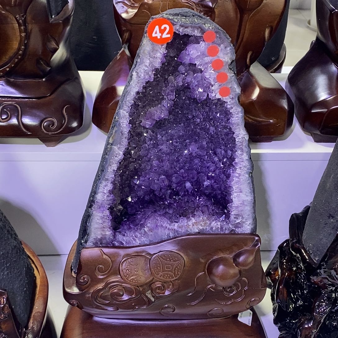 未镶嵌水晶大型摆件（非配饰）