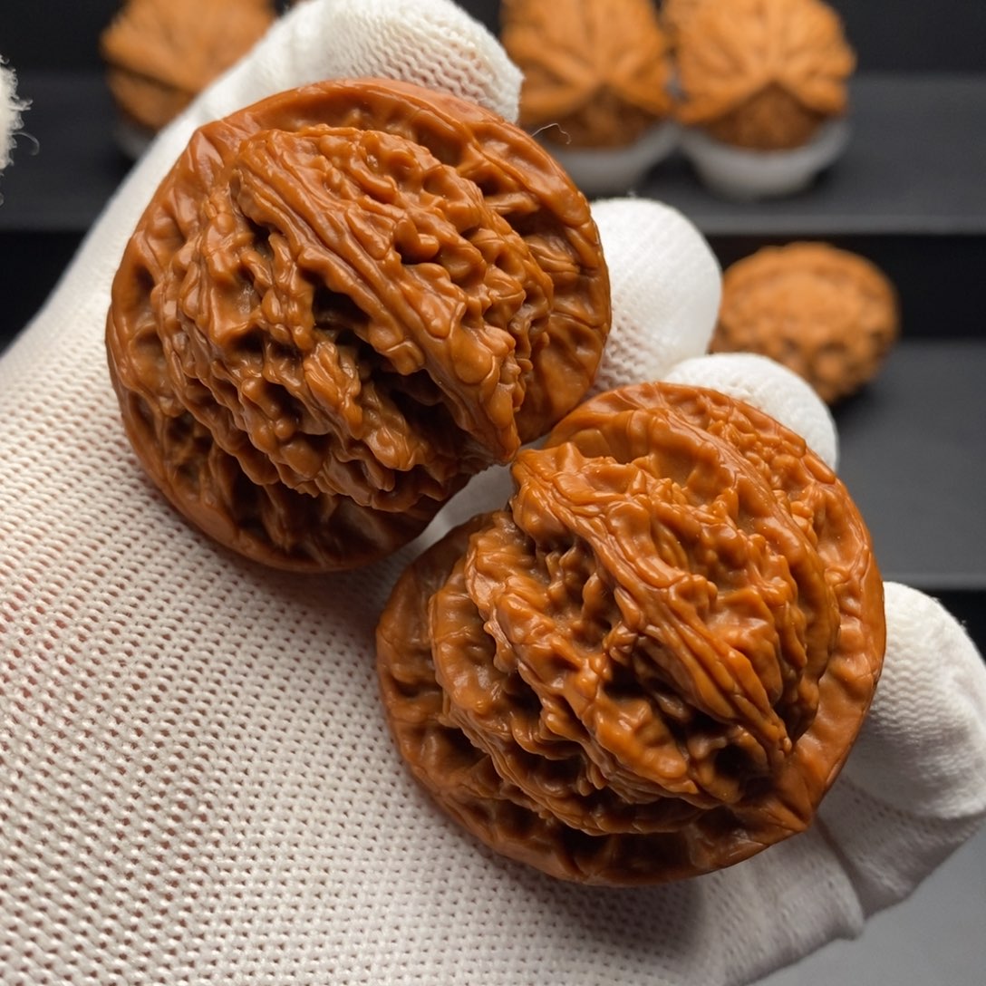 文玩核桃把件44尺玉华宫粗筋王