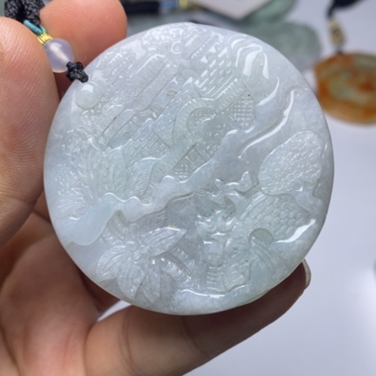 翡翠未镶嵌颈饰翡翠