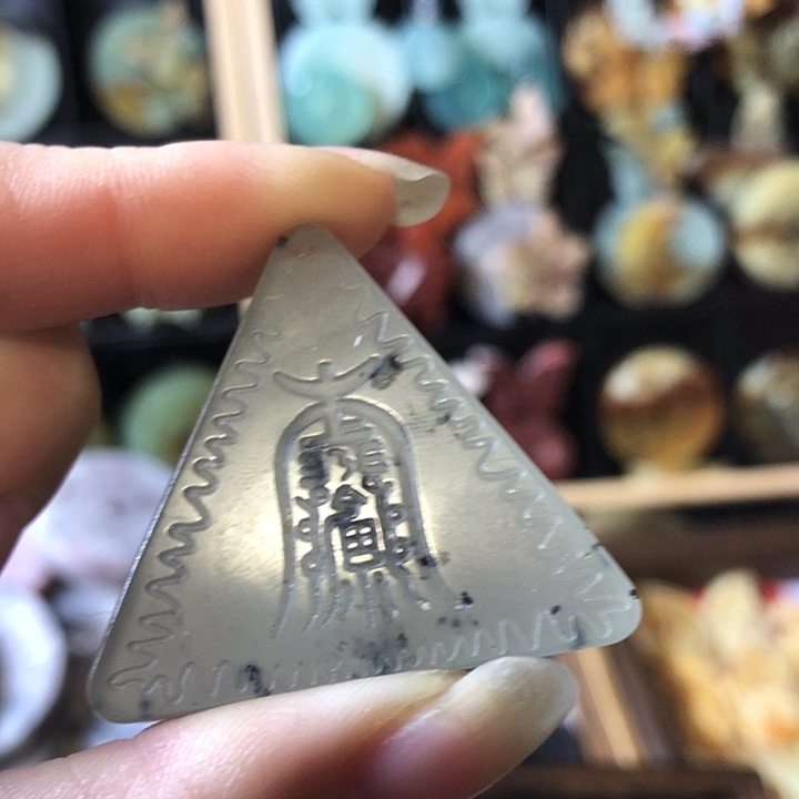 岫玉未镶嵌岫玉挂件