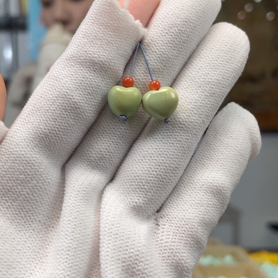 绿松石未镶嵌挂件