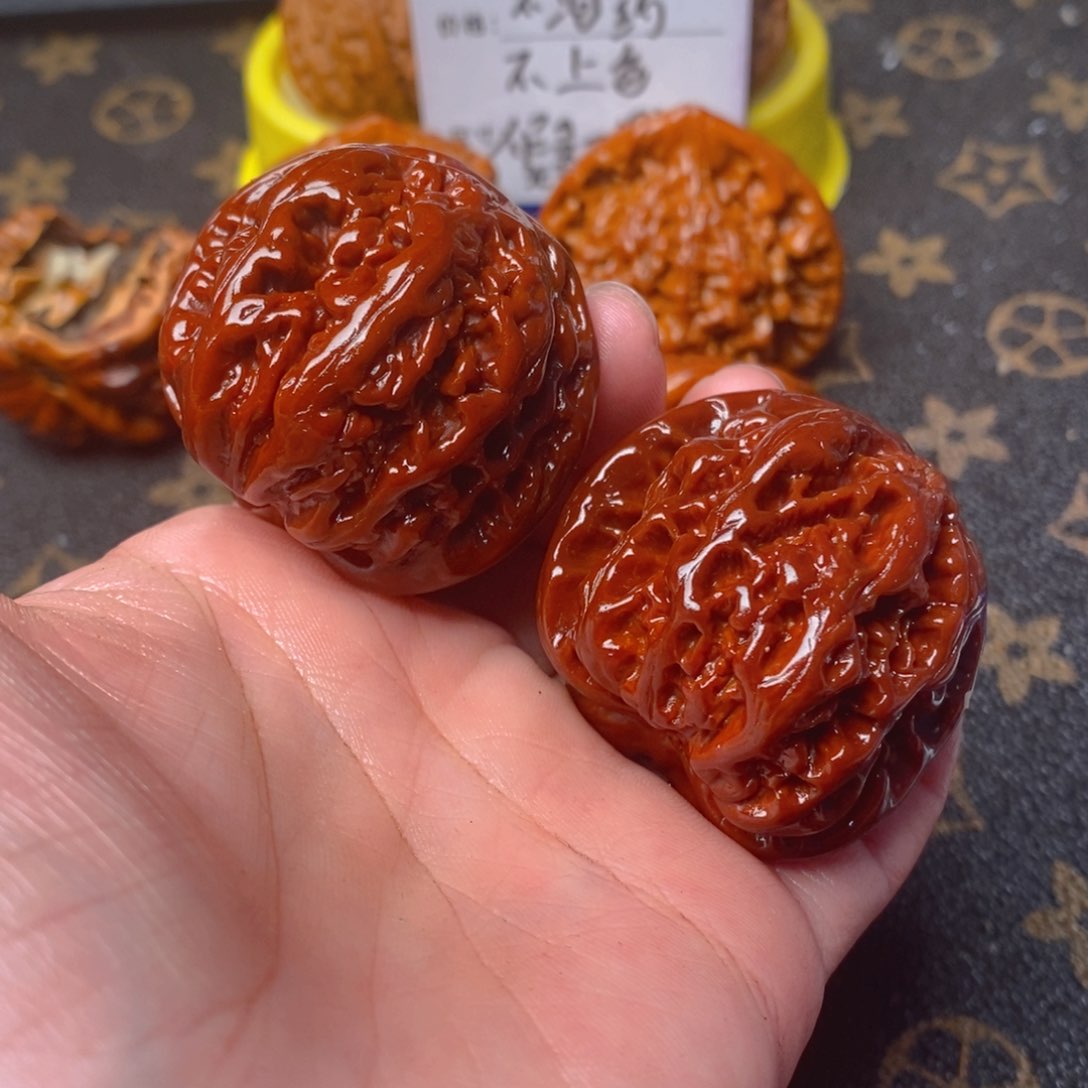 吊坠文玩核桃用****会粗筋