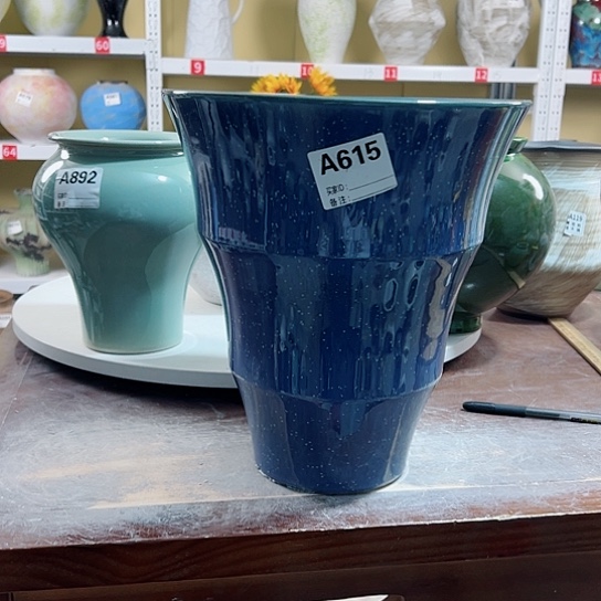 瓶陶瓷花瓶摆件摆件摆件。615