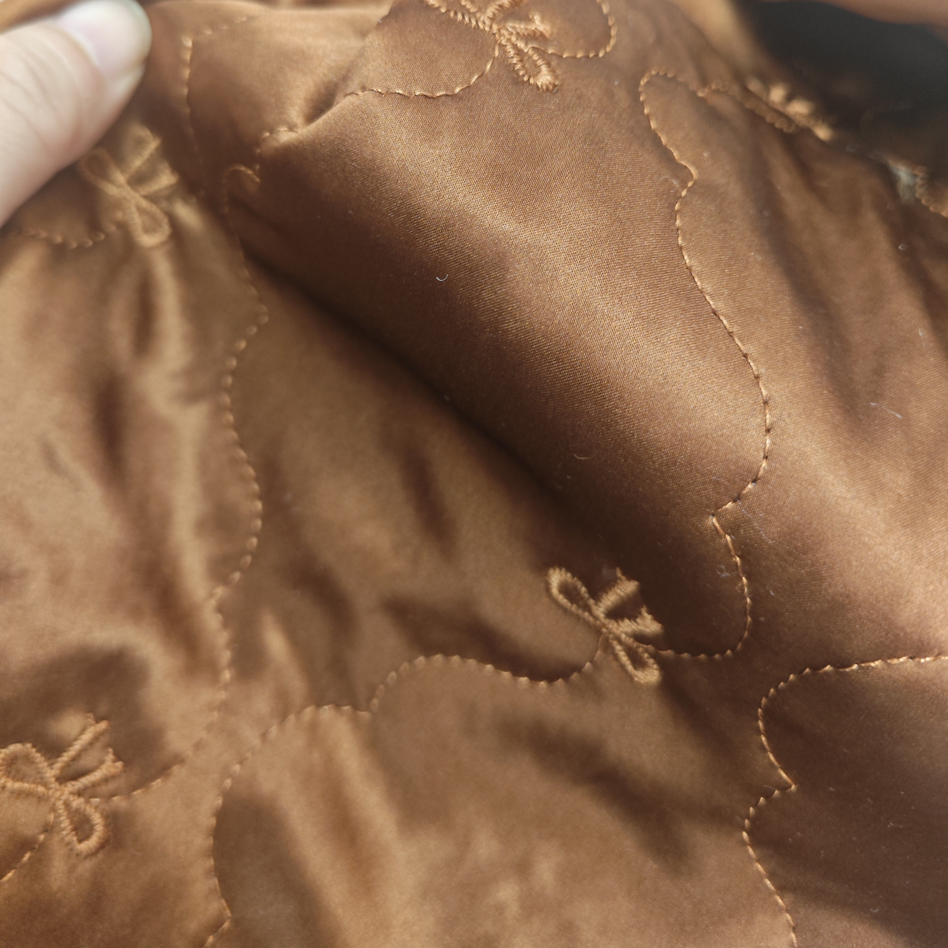 0.1米驼绒絮片110门幅7号