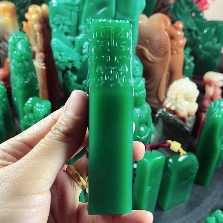 四川石波*雅安绿名贵石材