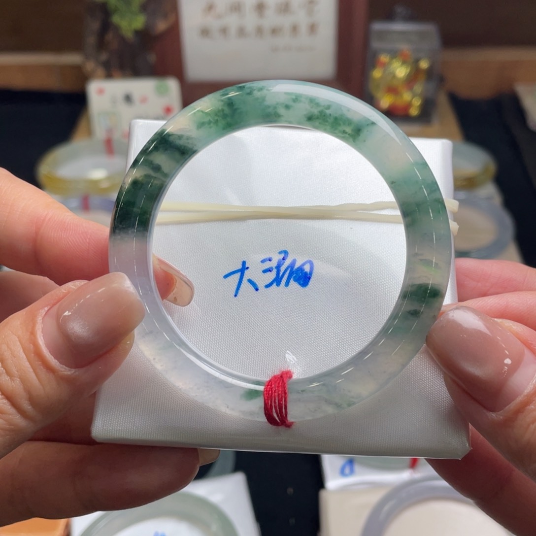 翡翠未镶嵌手镯翡翠50.6圆条