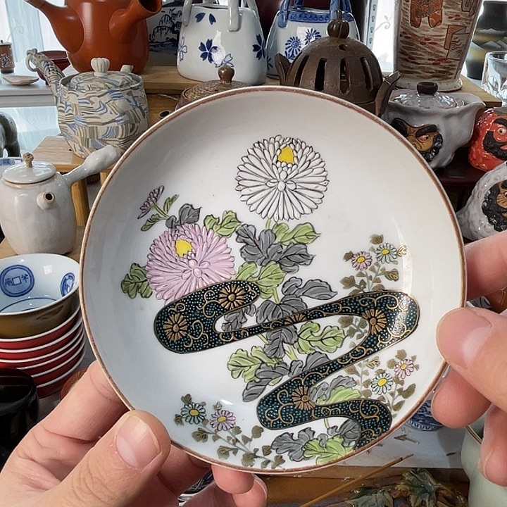 瓷片九谷盘好看的哦