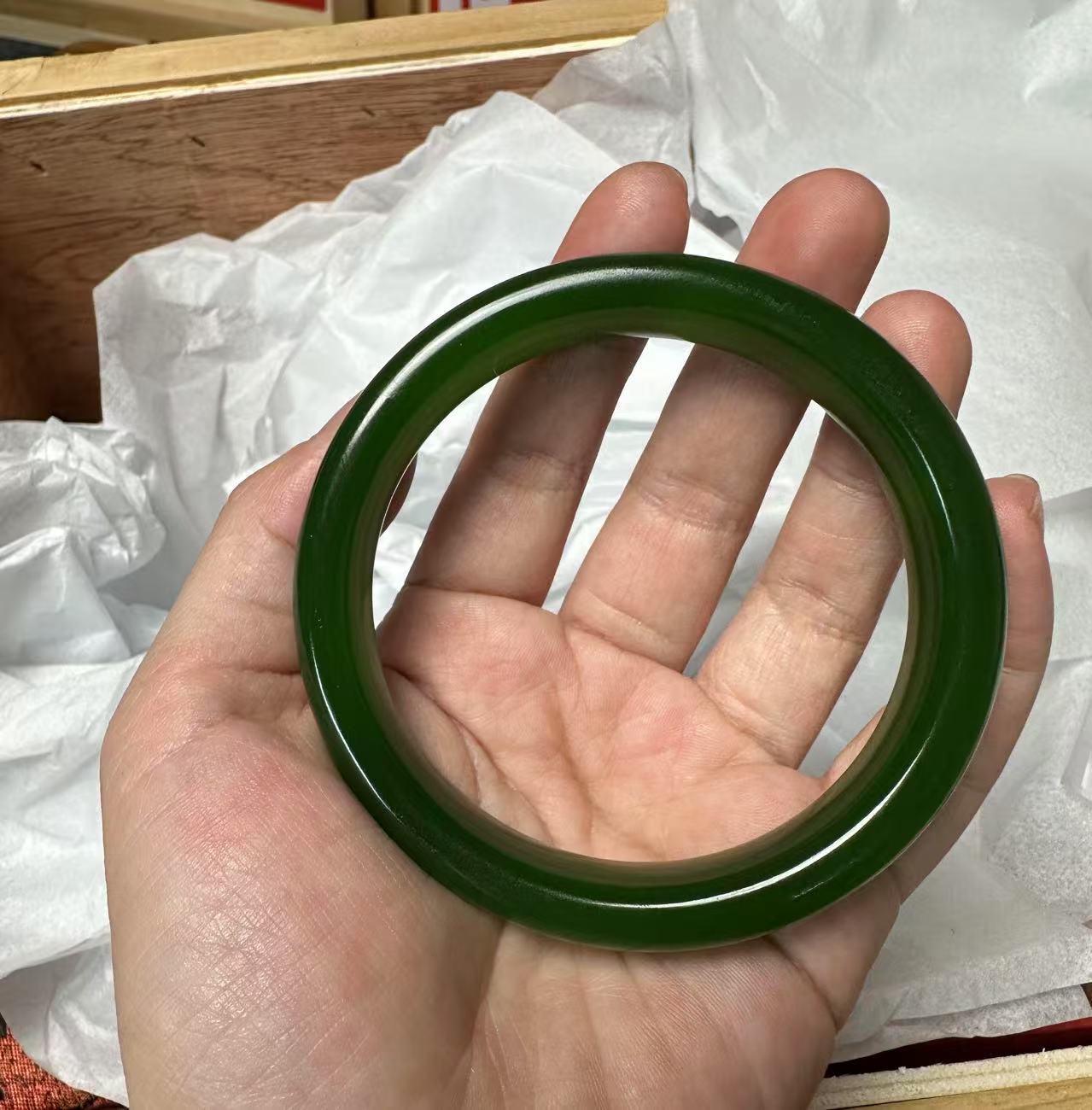 精品高端绿手镯单圈