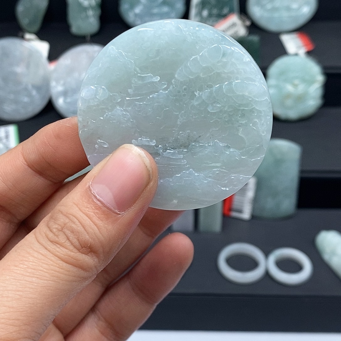 翡翠未镶嵌颈饰翡翠