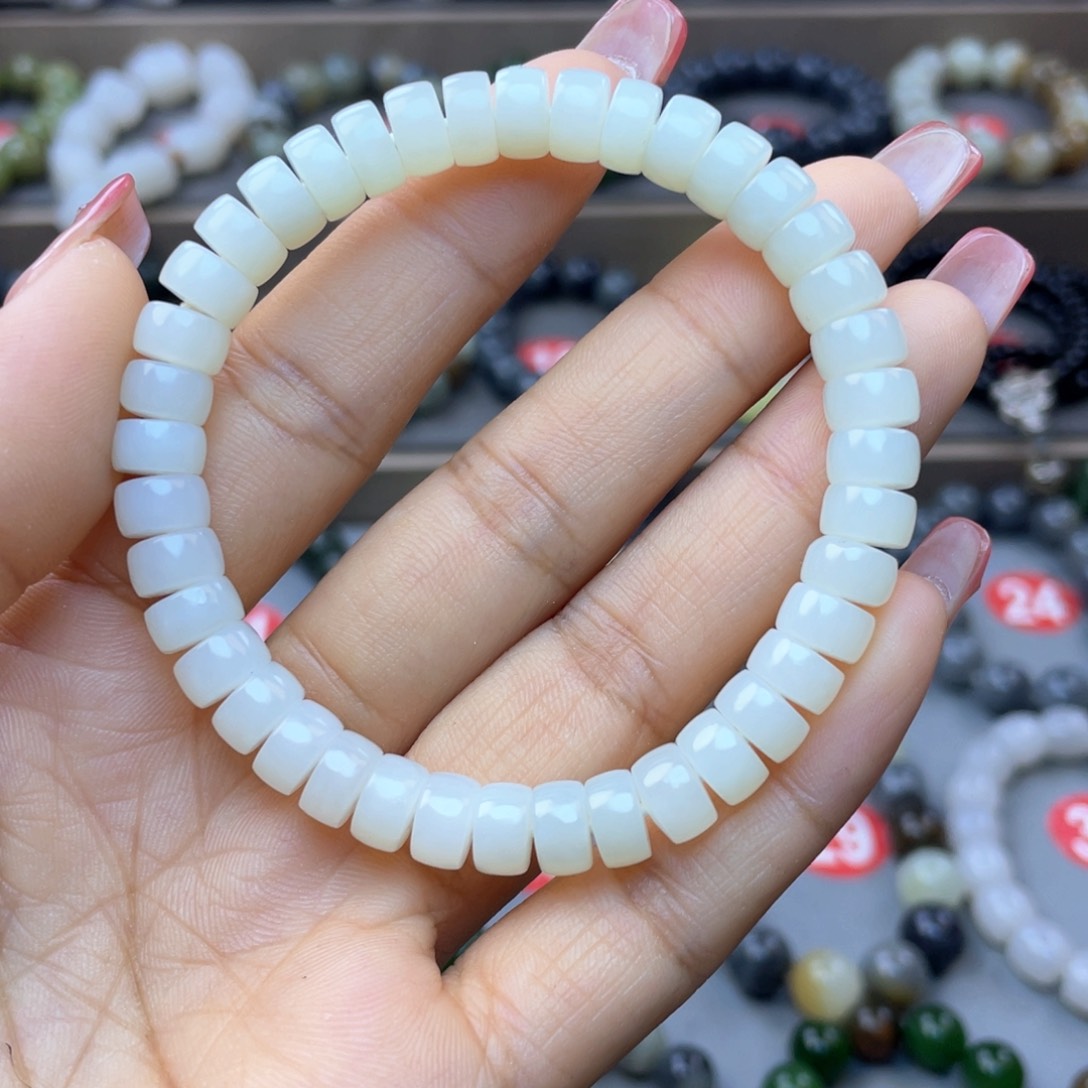 和田玉手链未镶嵌