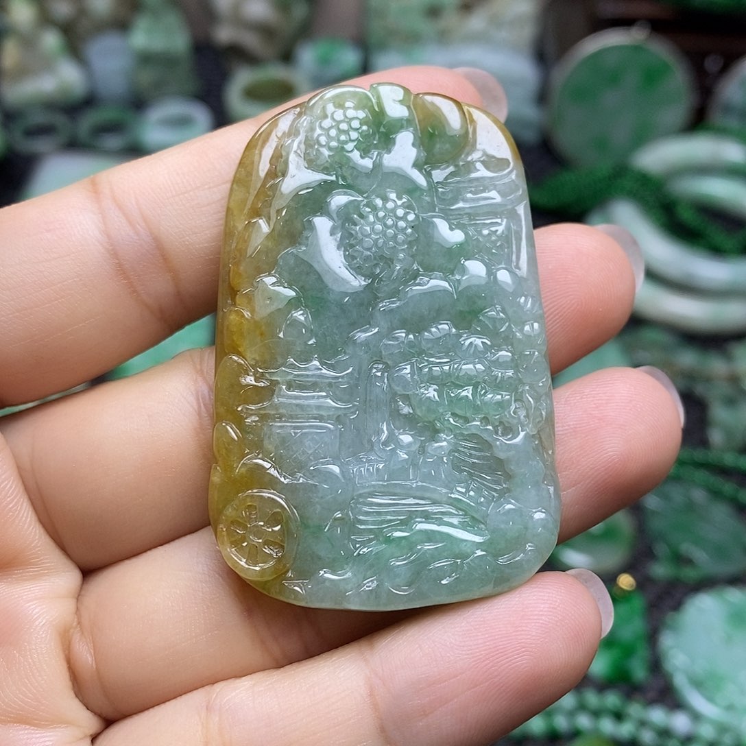 翡翠挂件未镶嵌缅甸天然翡翠山水牌