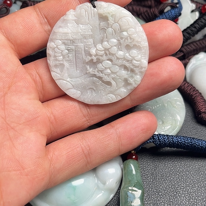 和田玉颈饰未镶嵌