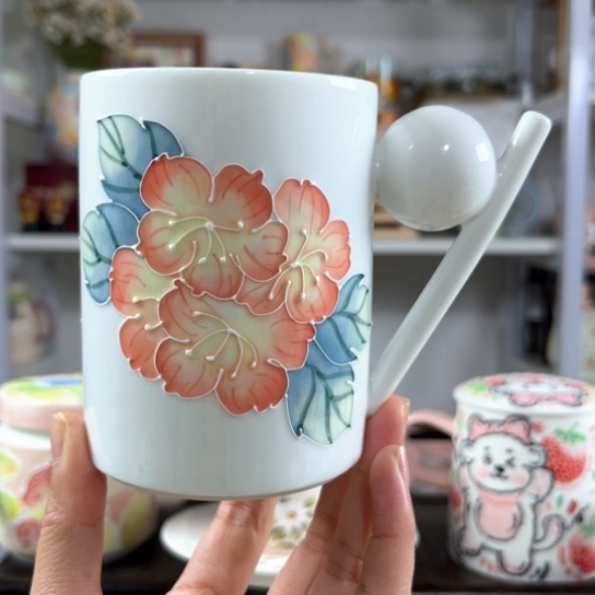 手绘高温釉下彩陶瓷