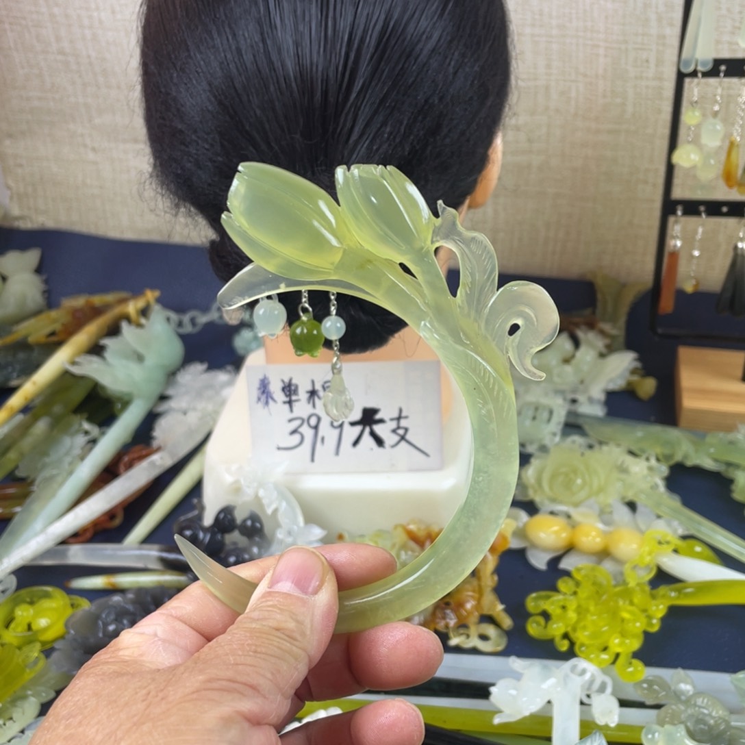 蛇纹石玉未镶嵌发饰